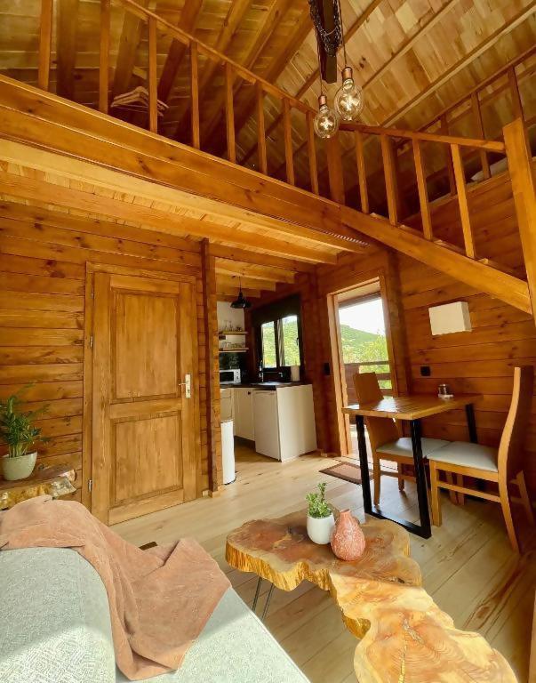 Mountain Eco Shelter 5 호텔 푼샬 외부 사진